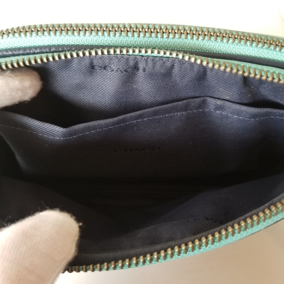 Coach Yankee Floral Crossbody Bag - Picture 11 of 11